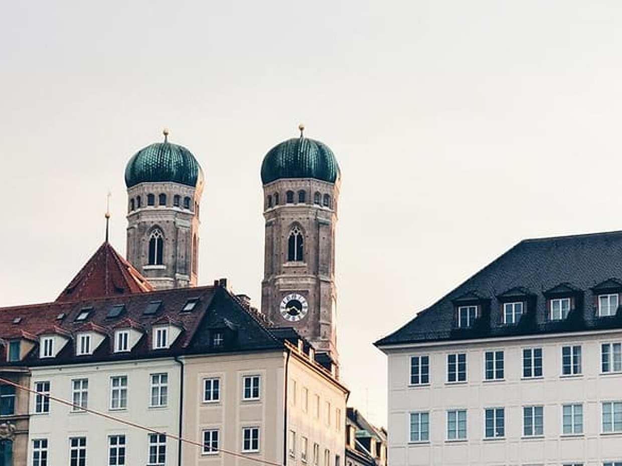 Nuremberg to Munich Private Transfer with Sightseeing Stop, photo 2