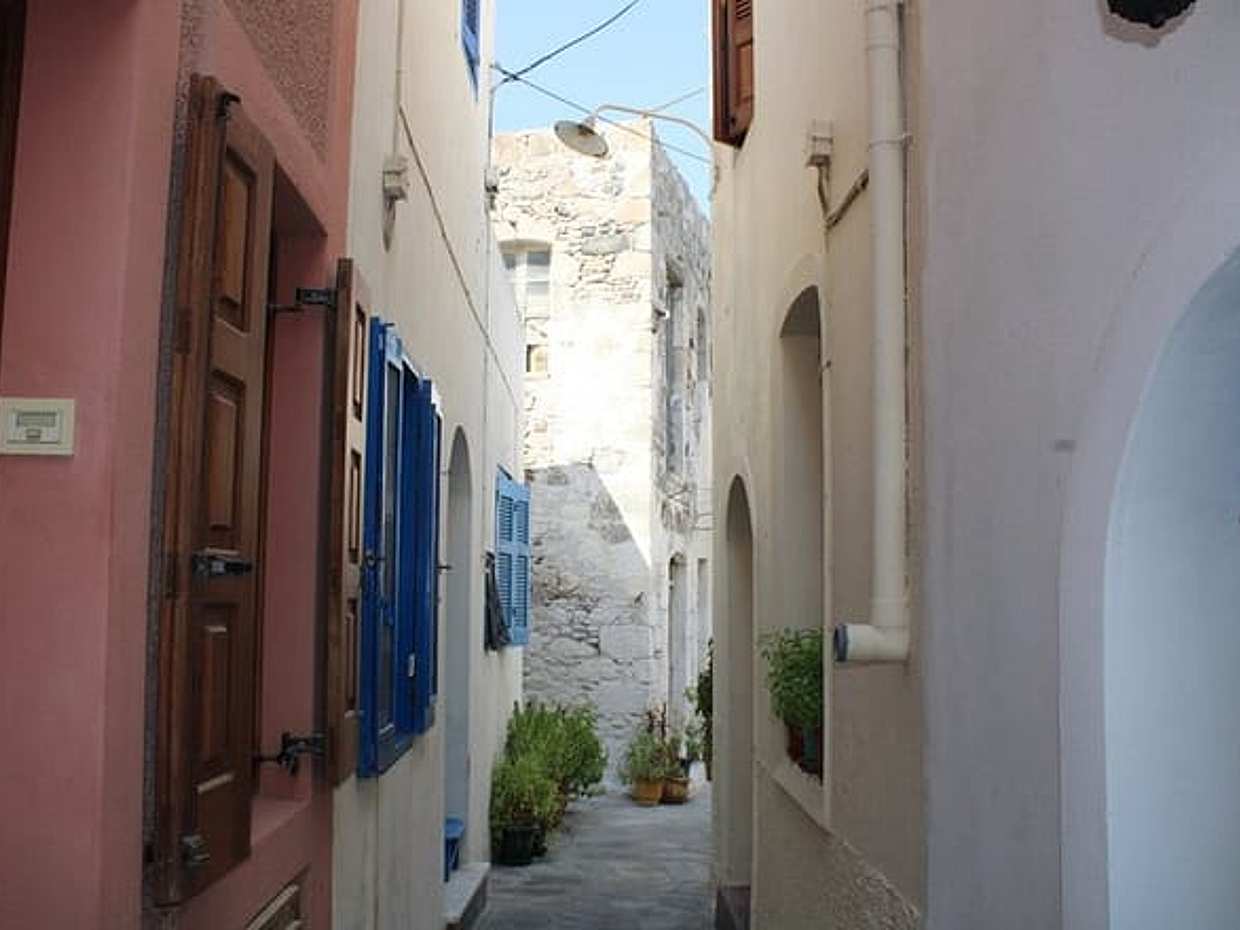 Kos Scavenger Hunt & Highlights Self-Guided Walking Tour in Greece