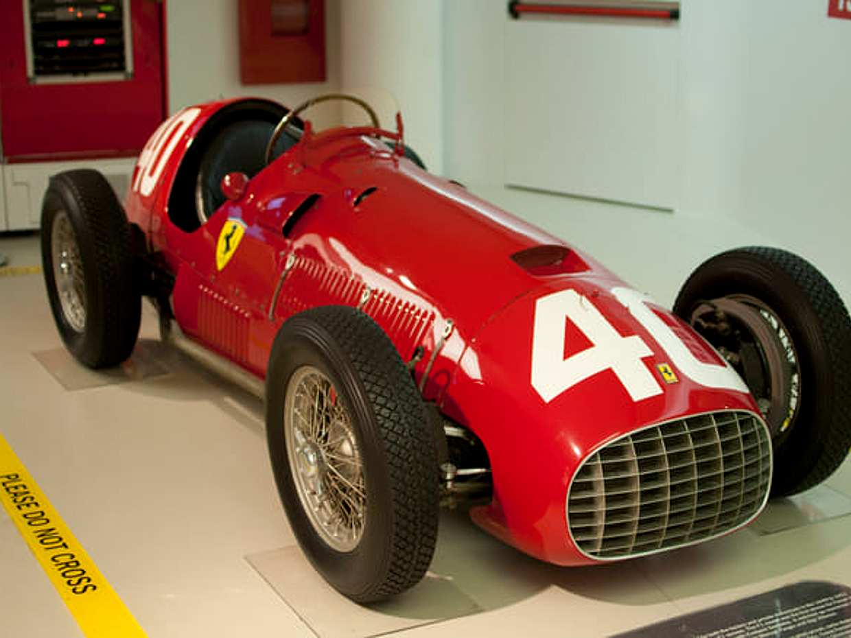 Ferrari Müzesi ve İtalya, Parma'da Balsamik Sirke Tadım turu, photo 4