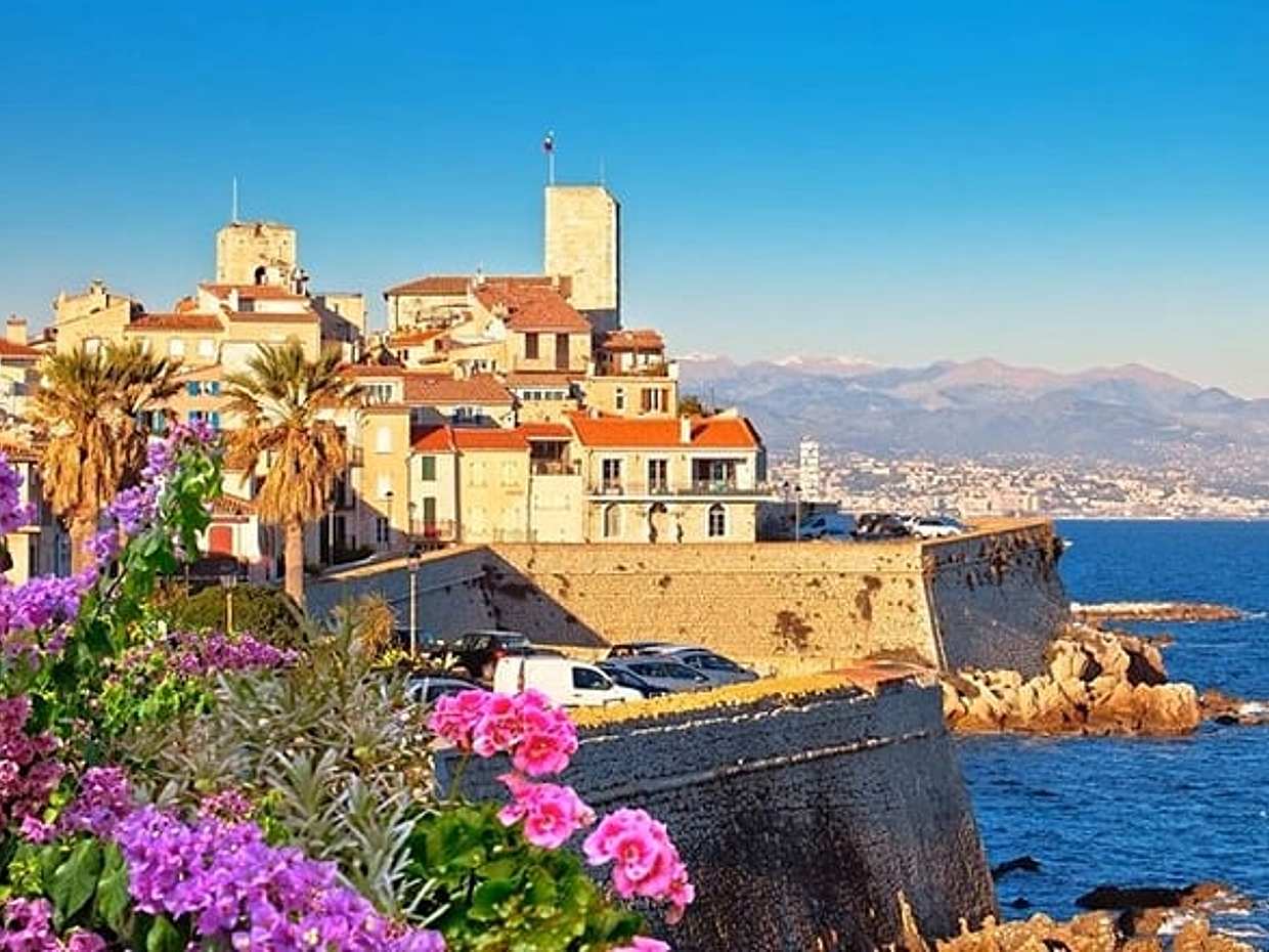 Cannes, Antibes, Saint Paul de Vence Half Day Shared Tour from Nice