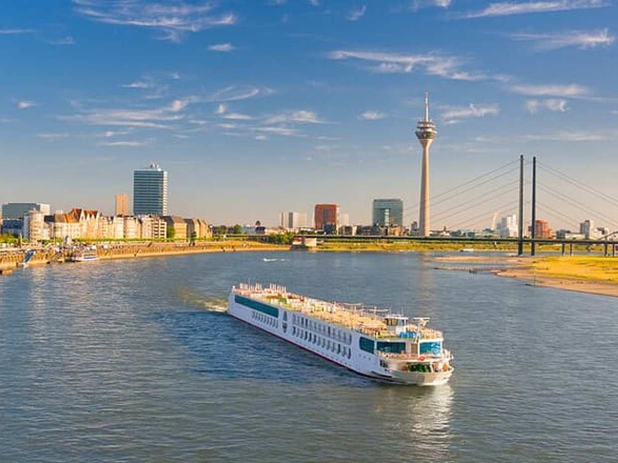 Privétransfer van Brussel naar Düsseldorf, 2 uur Sightseeingstop in België, photo 2