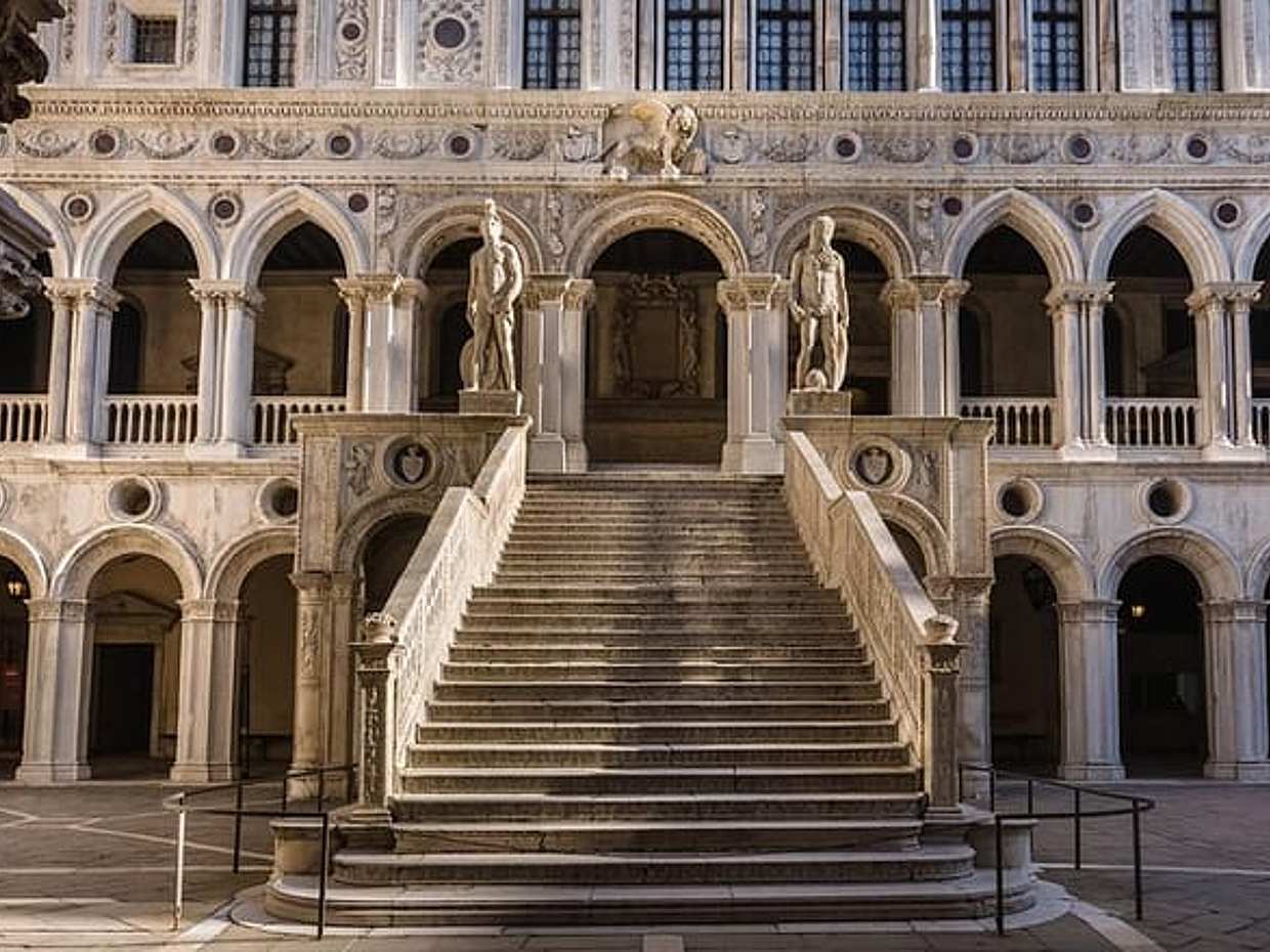 Doge's Palace Skip-the-Line Entry with Guidebook, photo 4