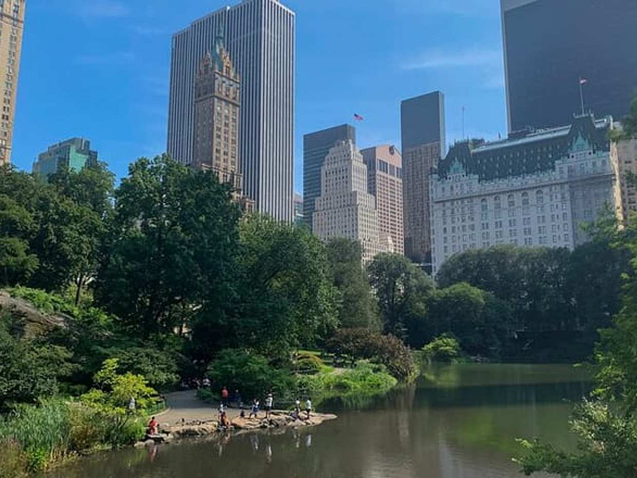 "Filmmagie im Central Park: Selbstgeführtes Puzzle-Abenteuer in den Vereinigten Staaten, Hoboken"