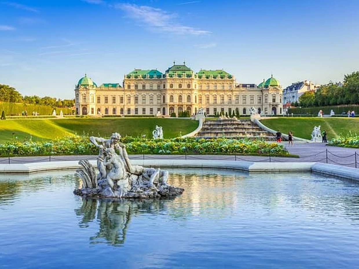 Private Transfer from Munich to Vienna with 2 hours for sightseeing, photo 2