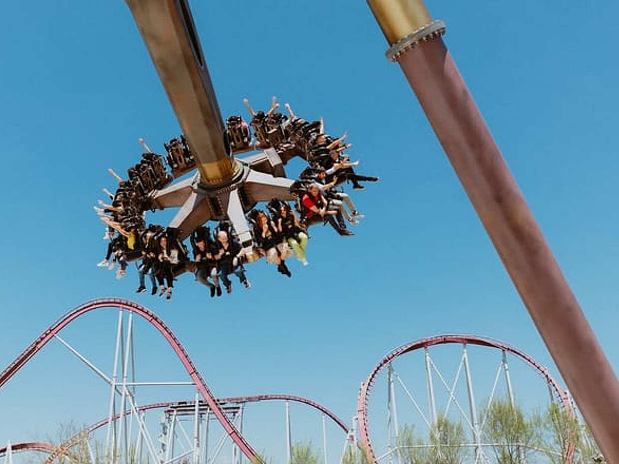 Entrance to the MagicLand Amusement Park, photo 2
