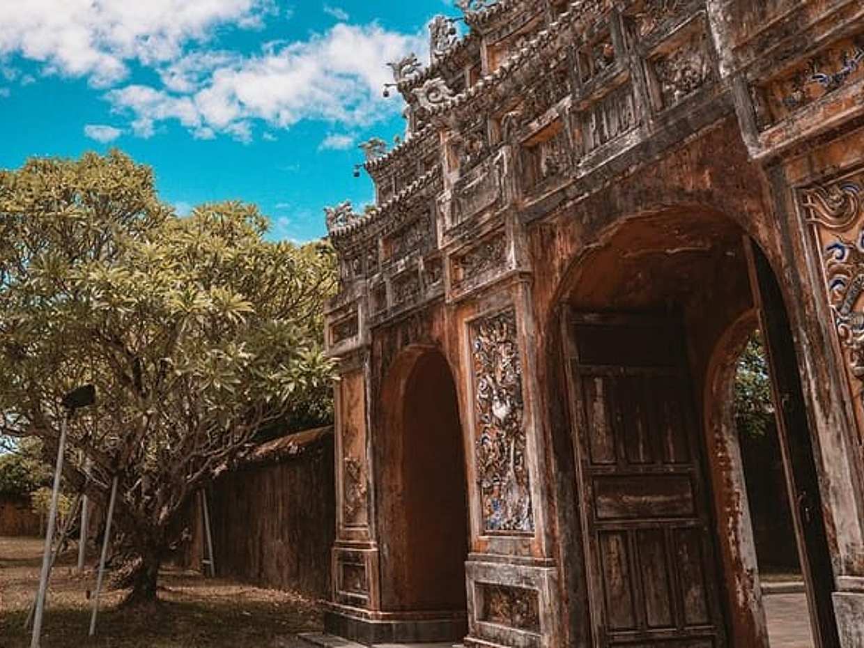 Imperial Splendor of Hue: Palaces, Pavilions & Royal Legacy in Vietnam, photo 4