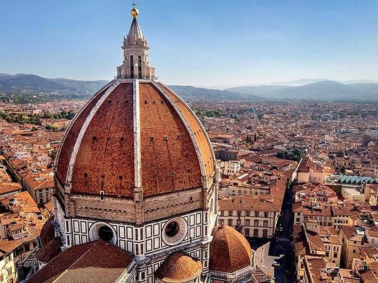 Walking Tour of Florence in Italy