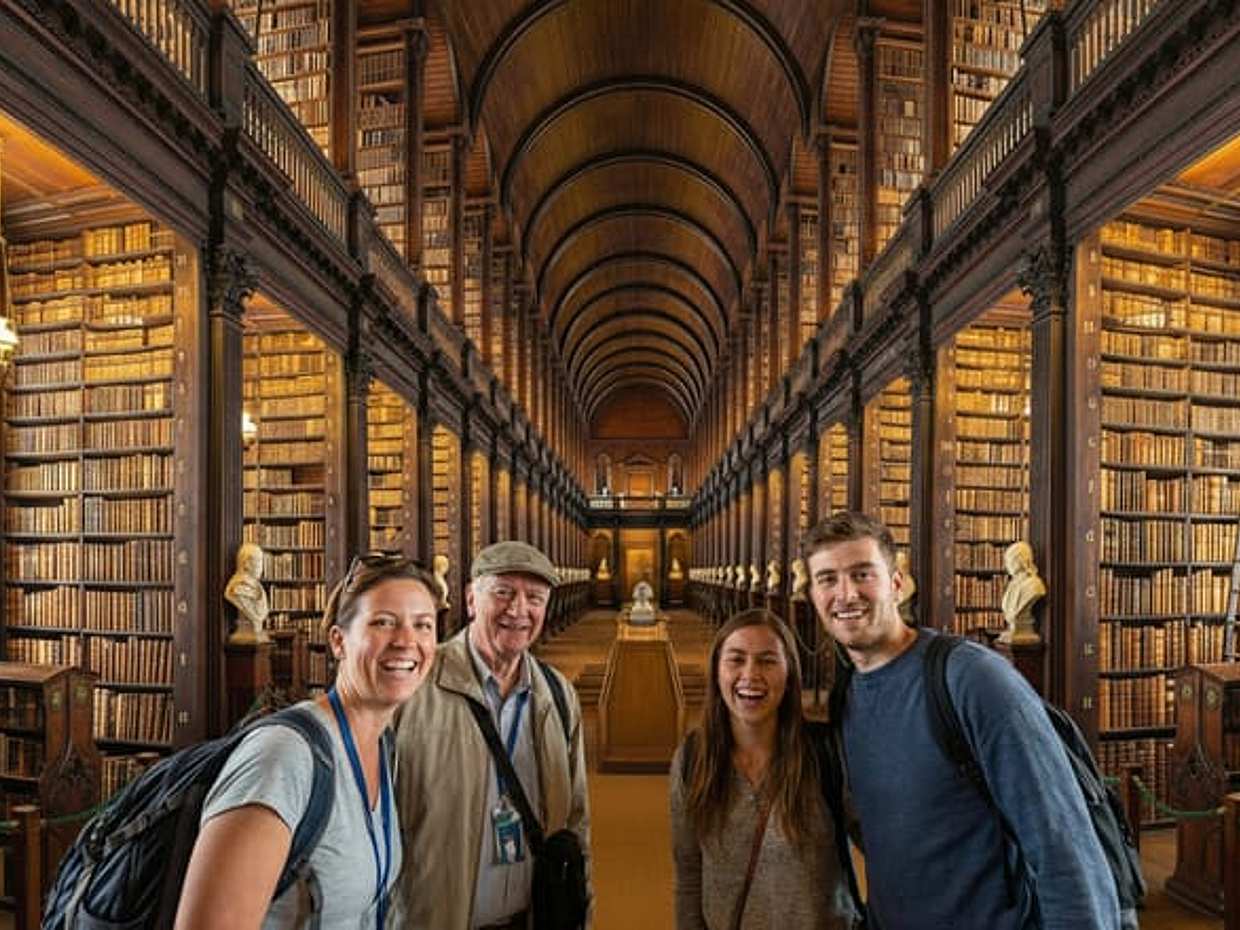 Book of Kells, Dublin Castle, Christ Church Cathedral Tour - English, photo 2