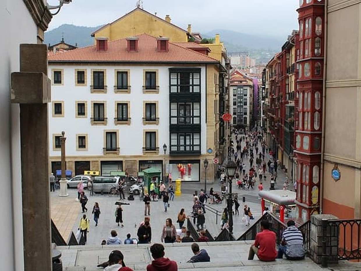 Private Transfer From Barcelona To Bilbao With a 2 Hour Stop, photo 4