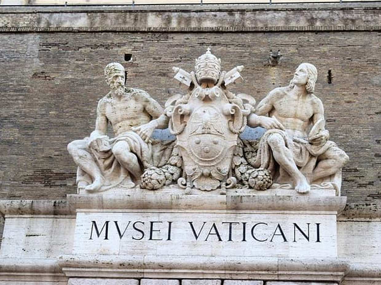 Private Tour of Vatican and Rome's Icons - lunch & Luxury Cars!, photo 4