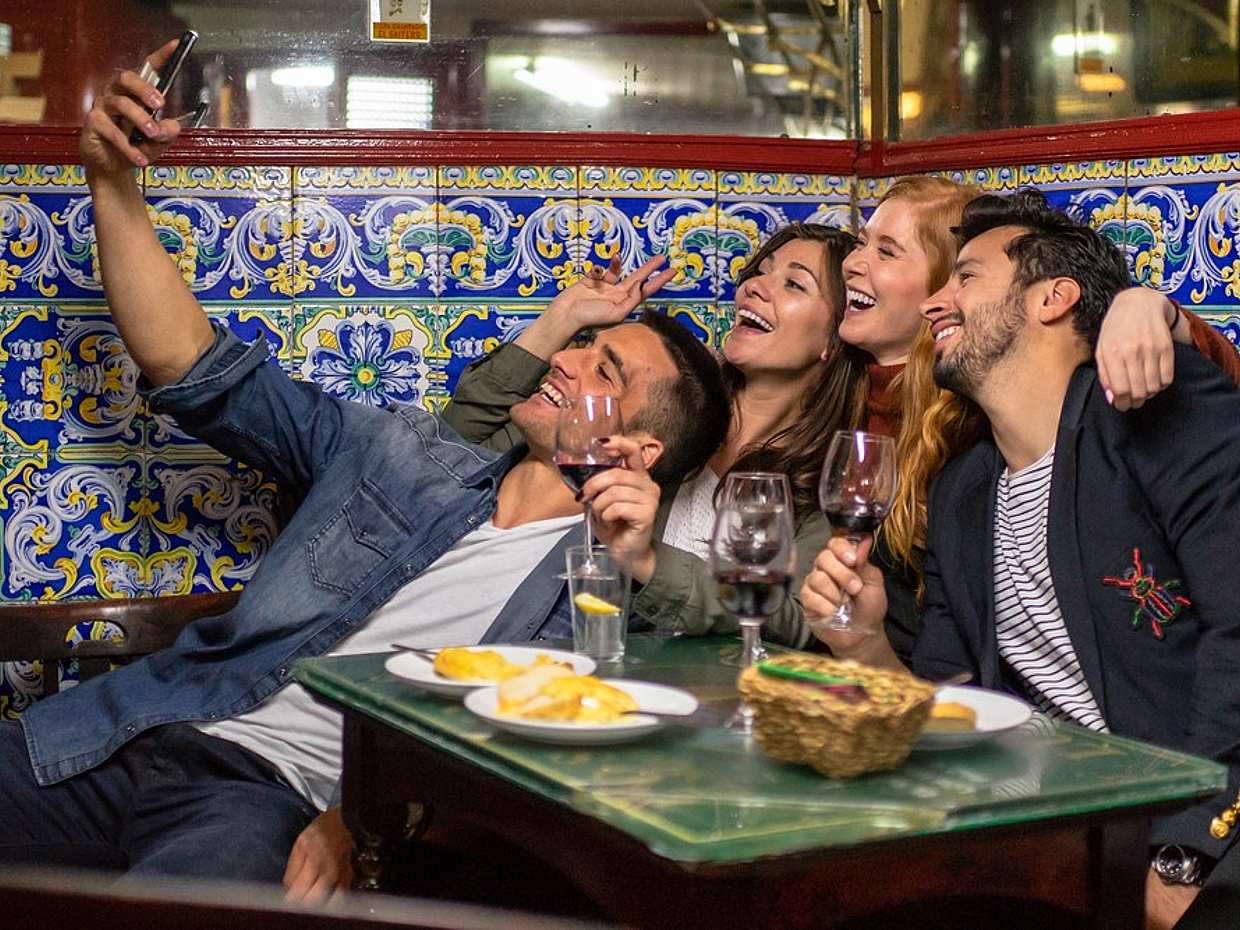 Madrid Local Tapas Walking Tour & Flamenco Show in Spain, photo 2