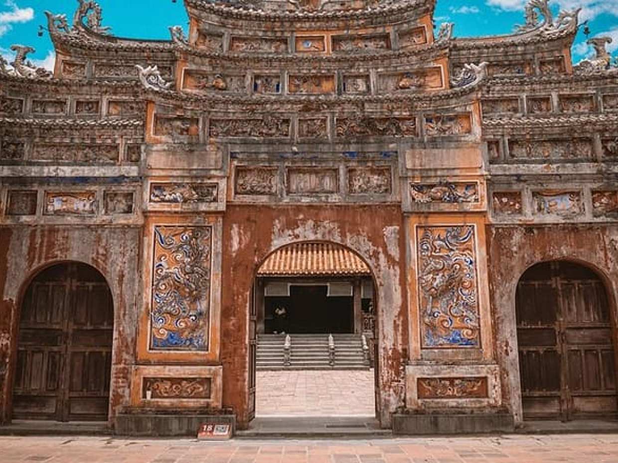 Imperial Splendor of Hue: Palaces, Pavilions & Royal Legacy in Vietnam, photo 3