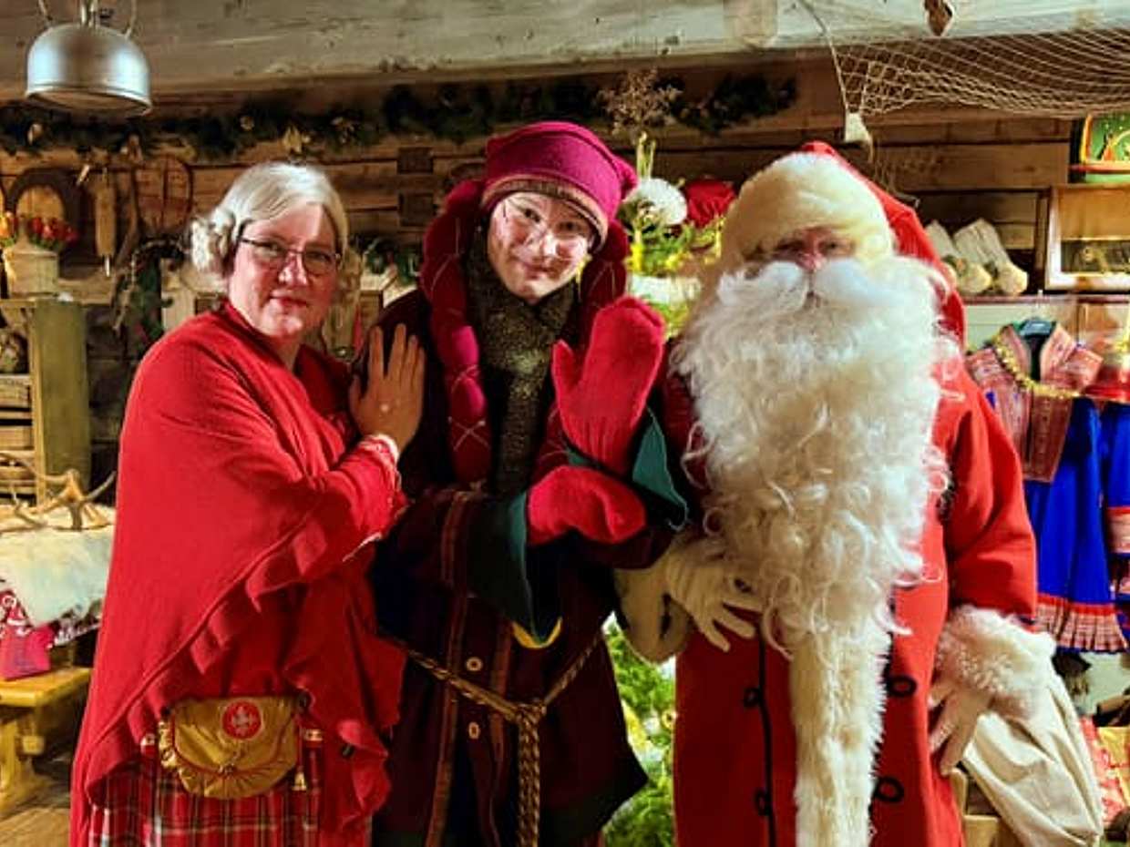 Meet Santa Claus & Mrs. Claus in a Secret Hideaway, Levi ®, photo 5
