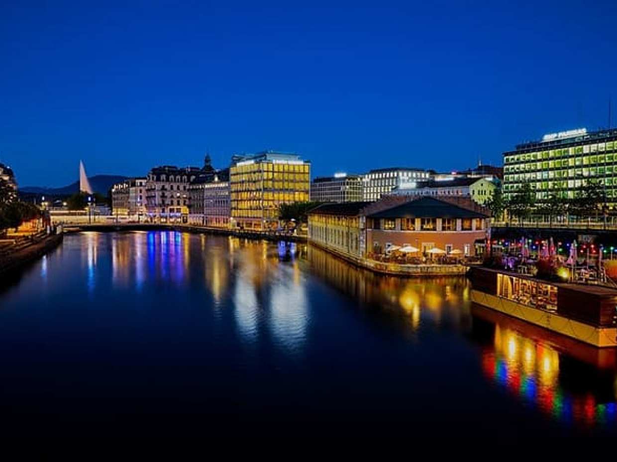 Private Transfer from Lyon to Geneva with 2h Stop in Chambery in France