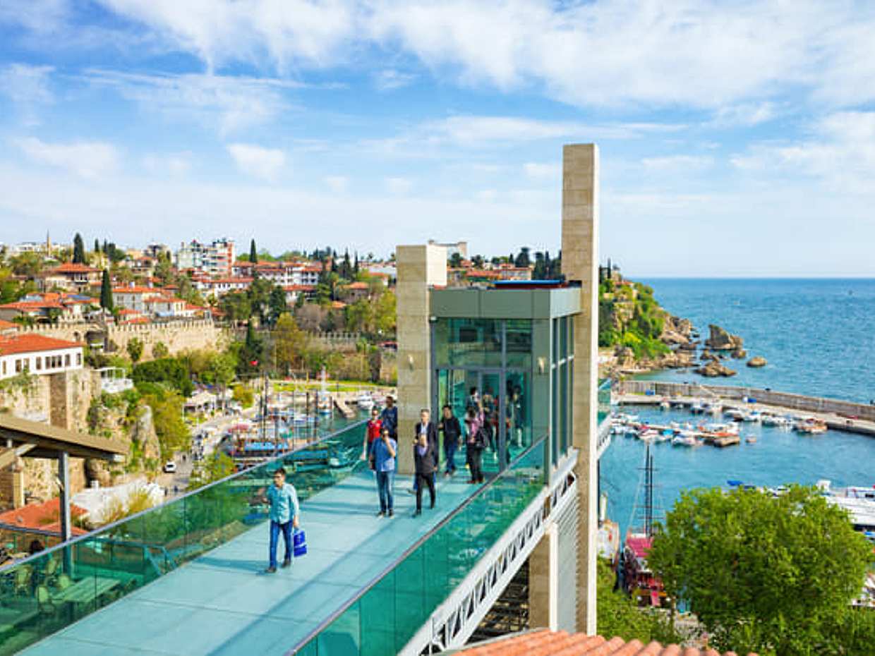 Antalya: Old Town Walking Tour incl. Turkish Tea and Baklava, photo 2