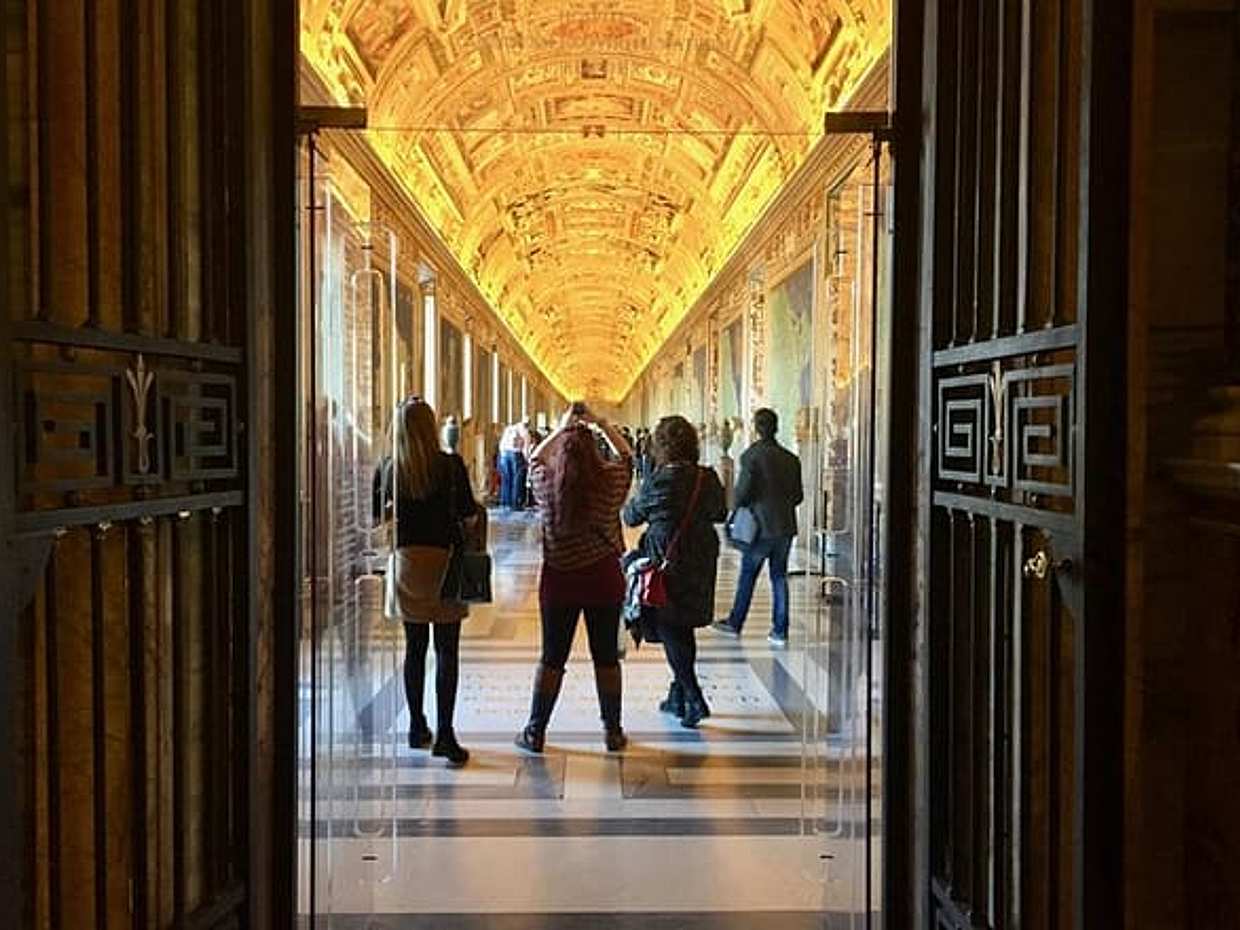 Skip the Line Vatican Museums and Sistine Chapel Entrance Tickets with Audioguide app, photo 2