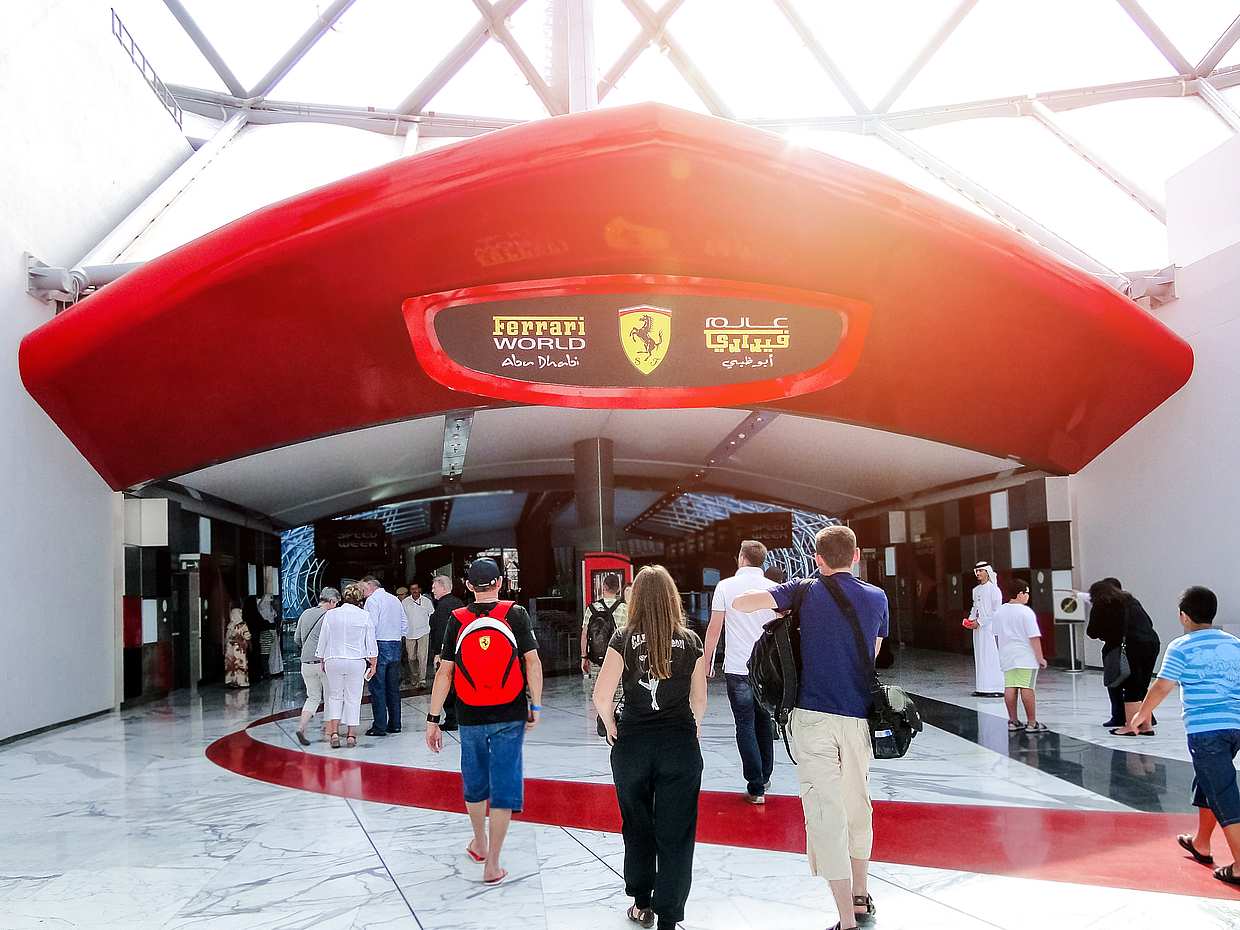 Viaggio privato nel mondo Ferrari da Dubai, photo 2