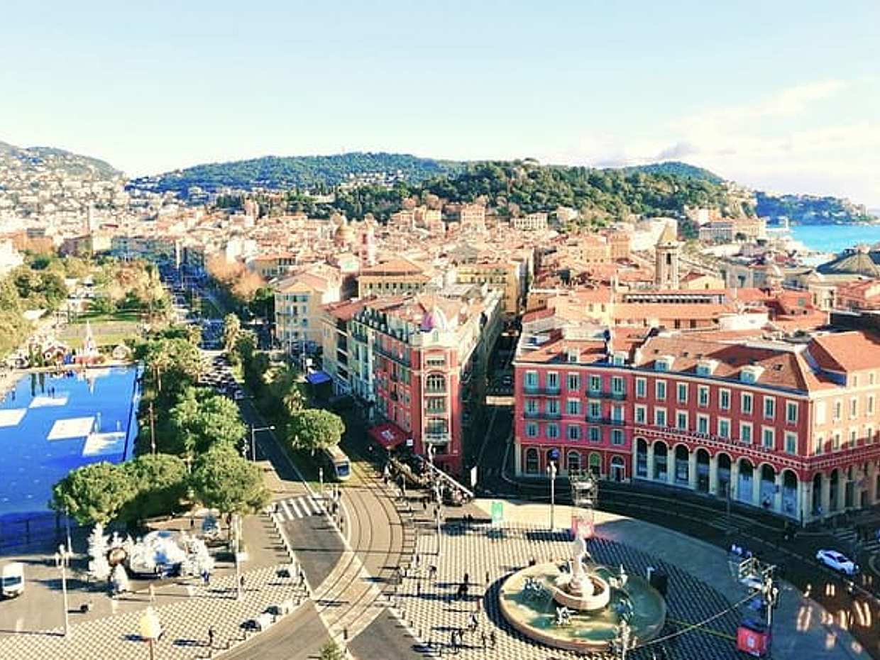 Nice Small-Group Old Town & Castle Hill Cultural Walking Tour with a Local Guide in France
