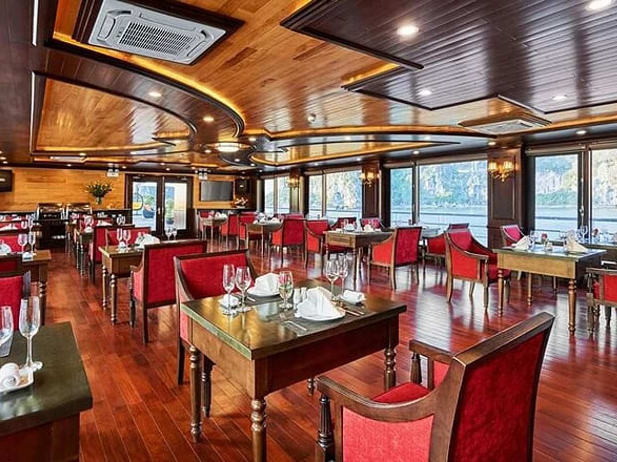 Dragon Bay Cruise - Luxury 2 Days Cruise to Halong Bay from Hanoi, photo 4