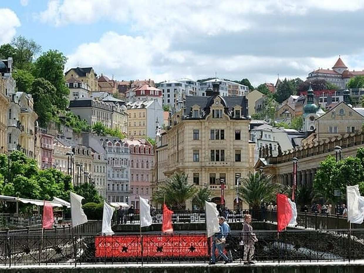 Private Transfer > Munich to Prague with 3h Stop in Karlovy Vary, photo 4