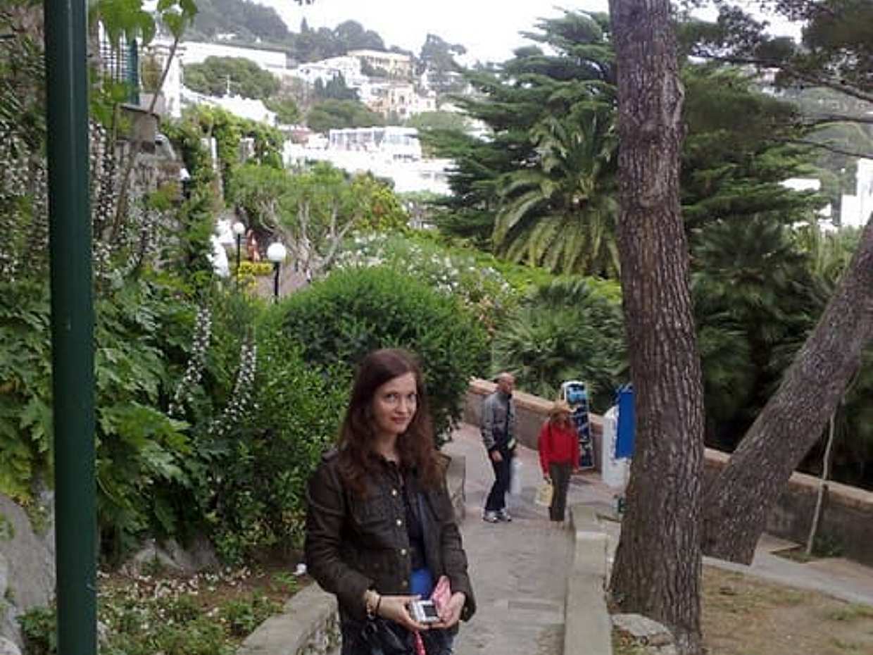 Explore Capri: Piazzetta, Anacapri y Tour Panorámico en Barco en Italia, photo 2