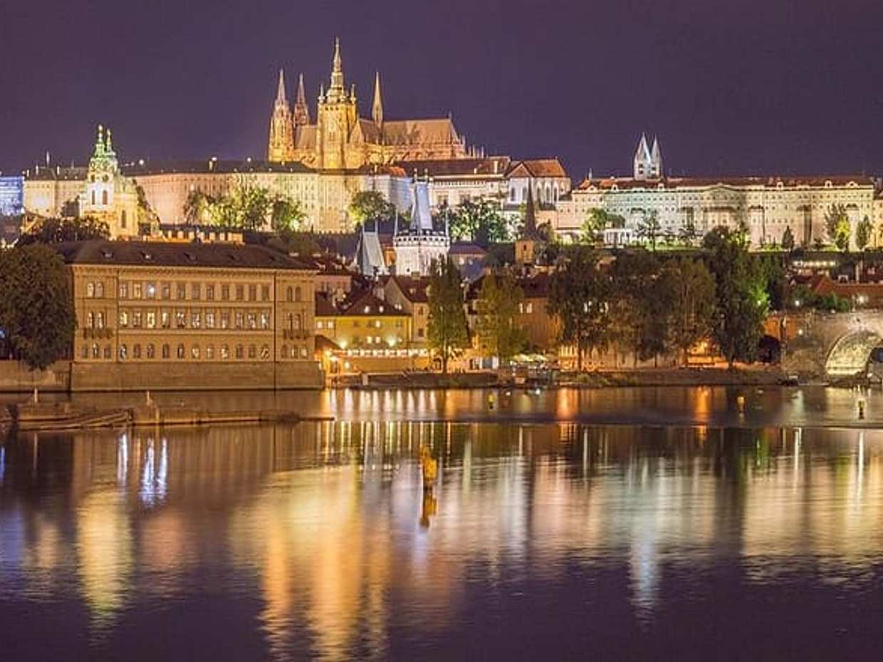 Private Transfer from Pilsen to Prague with 2 hours for sightseeing, photo 5