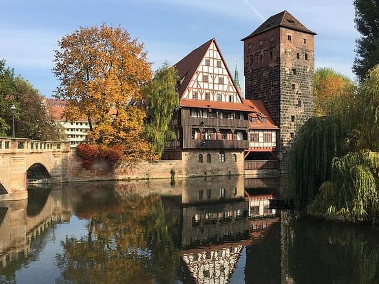 Private Vienna to Nuremberg Transfer with Sightseeing Stops