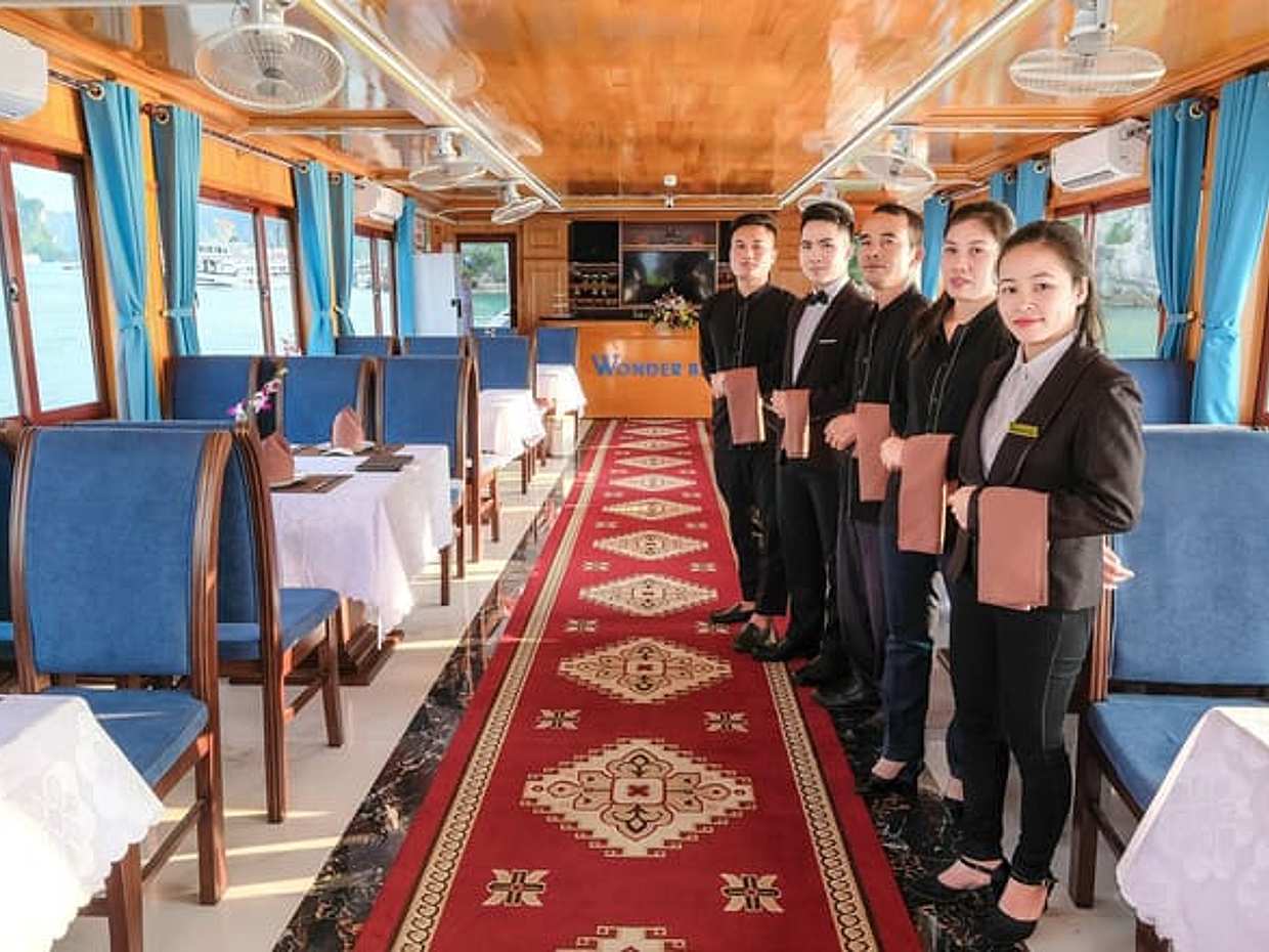 Luxury One Day Tour to Halong Bay From Hanoi On Limousine & NEWEST Highway, Vietnam, photo 5