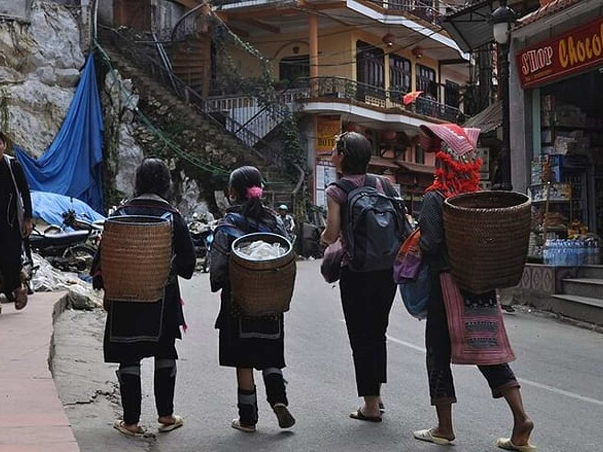Sapa Trekking Group Tour By Sleeper Bus 2D1N (Overnight in Hotel), photo 5