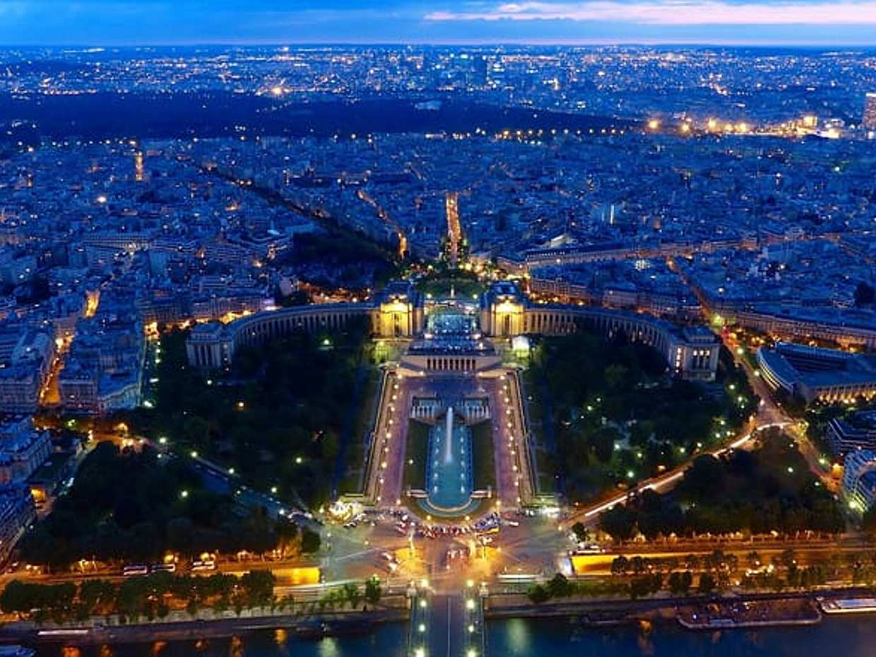Paris Private City Tour by Night by Mercedes., photo 2