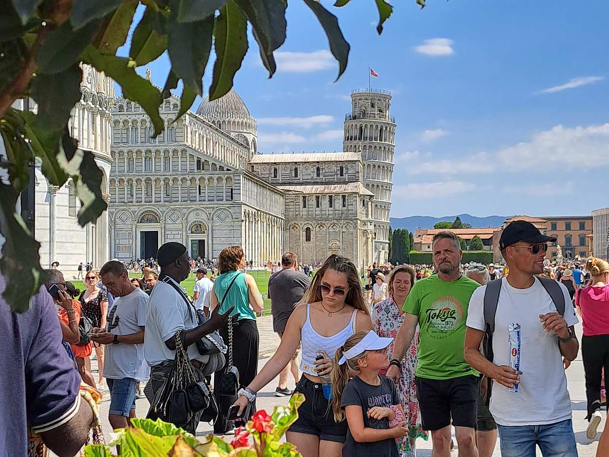 Visit Pisa with Skip-the-line Tickets to Cathedral and Leaning Tower in Italy, photo 2