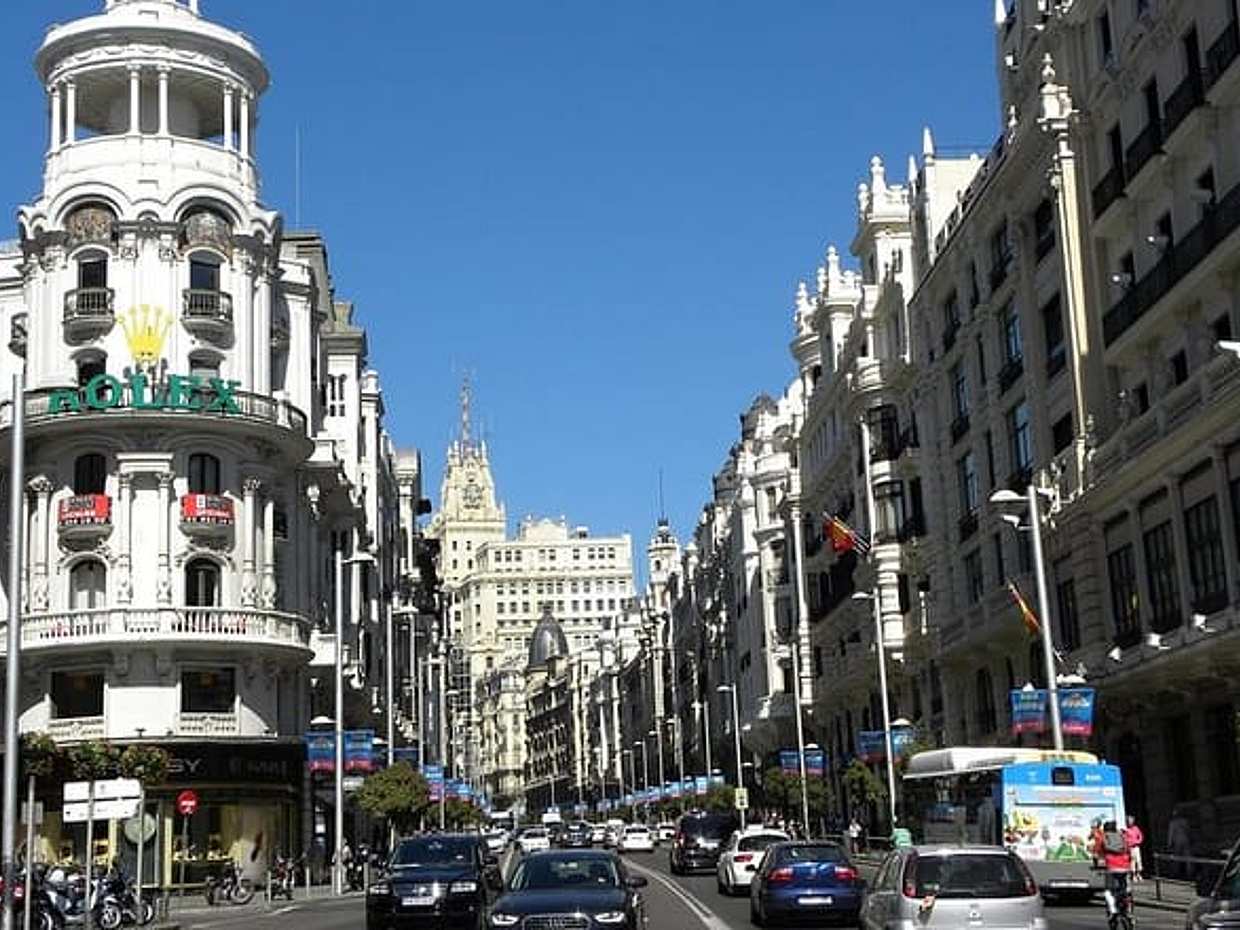 Private Transfer From Barcelona To Madrid, With a 2 Hour Stop in Spain, photo 3