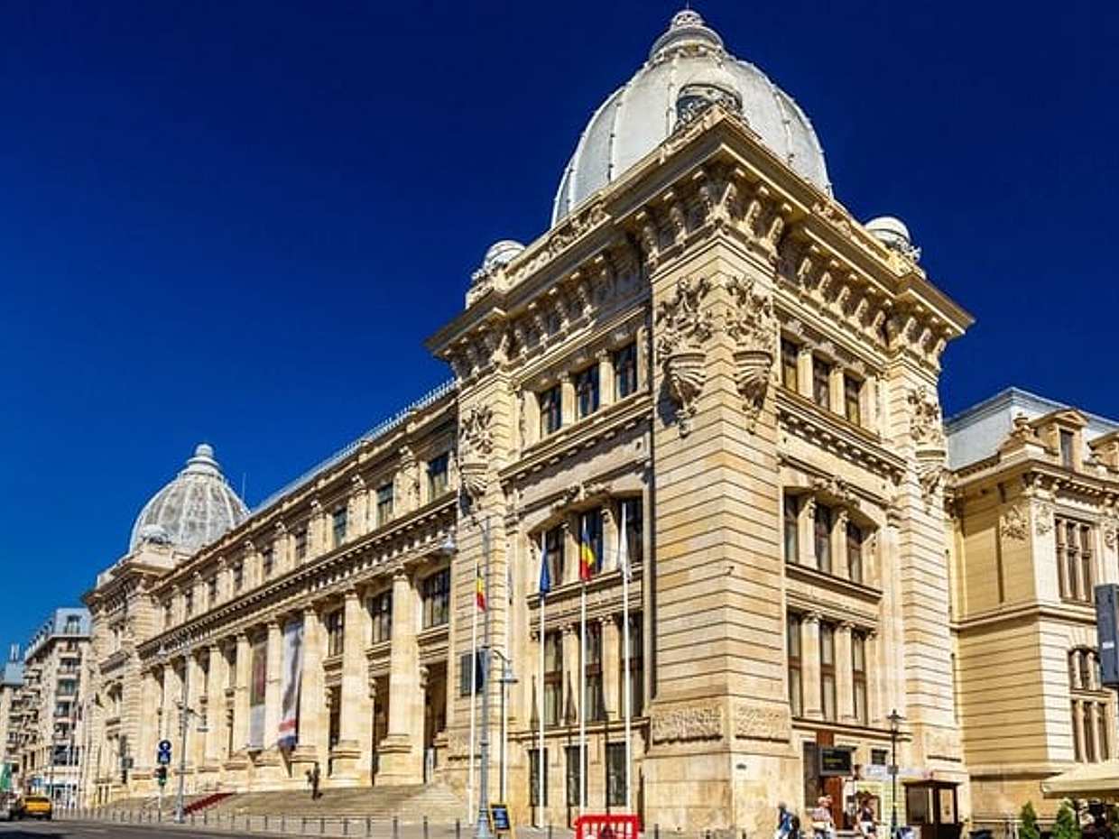 Bucharest Scavenger Hunt & Highlights Self-Guided Walking Tour, photo 3