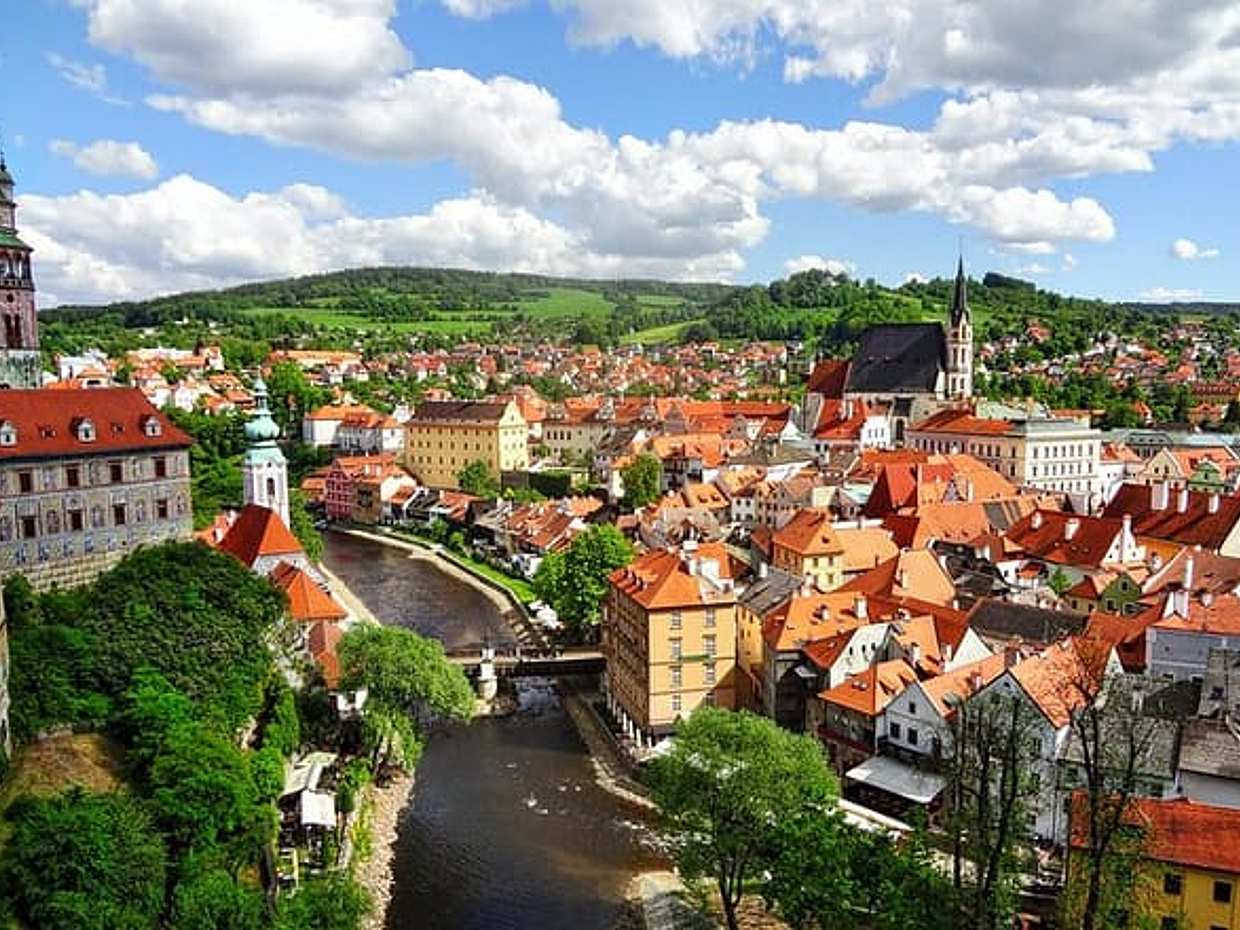 Privátní jednodenní výlet z Vilshofenu do Českého Krumlova, místní řidič v Německu, Pasov.
