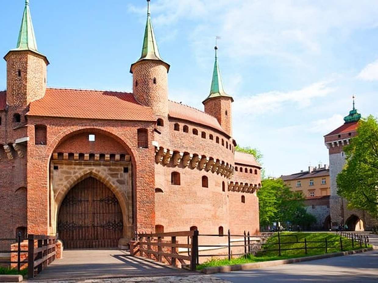 Krakow Scavenger Hunt & Highlights Self-Guided Walking Tour, photo 3