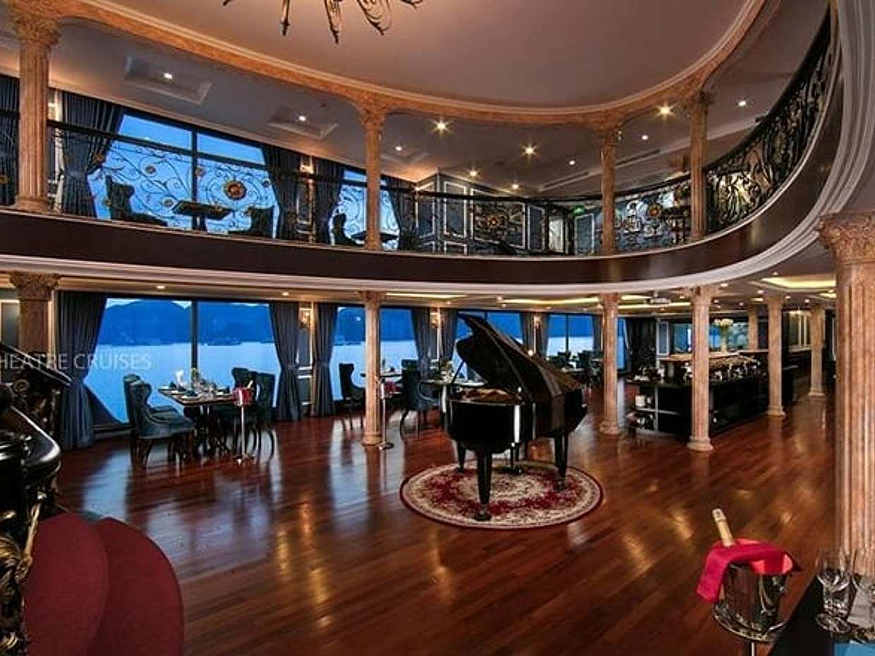 Le Theatre Cruise - Wonder on Ha Long & Lan Ha Bay 2 Days Tour, photo 3