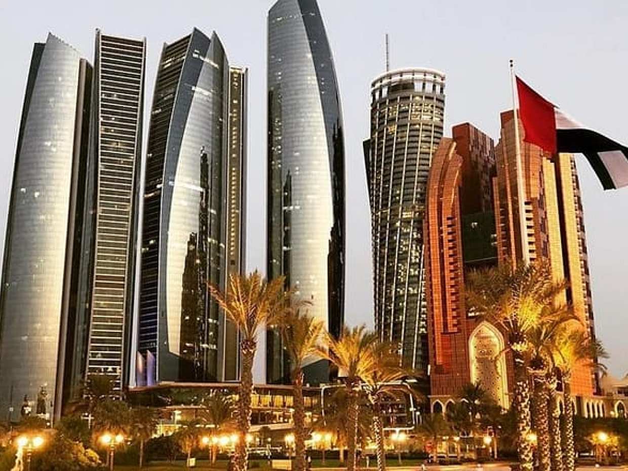 Private Abu Dhabi City tour with Louvre Museum & Gold Coffee at Emirates Palace, photo 4