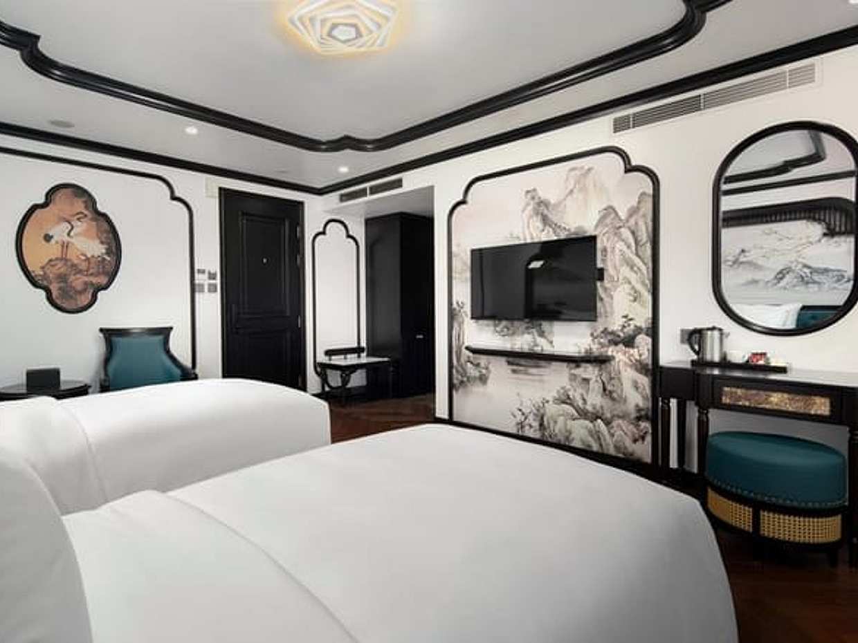 Catherine Cruise - VIP Overnight Cruise Explore Halong Bay (2d1n), Vietnam, photo 4