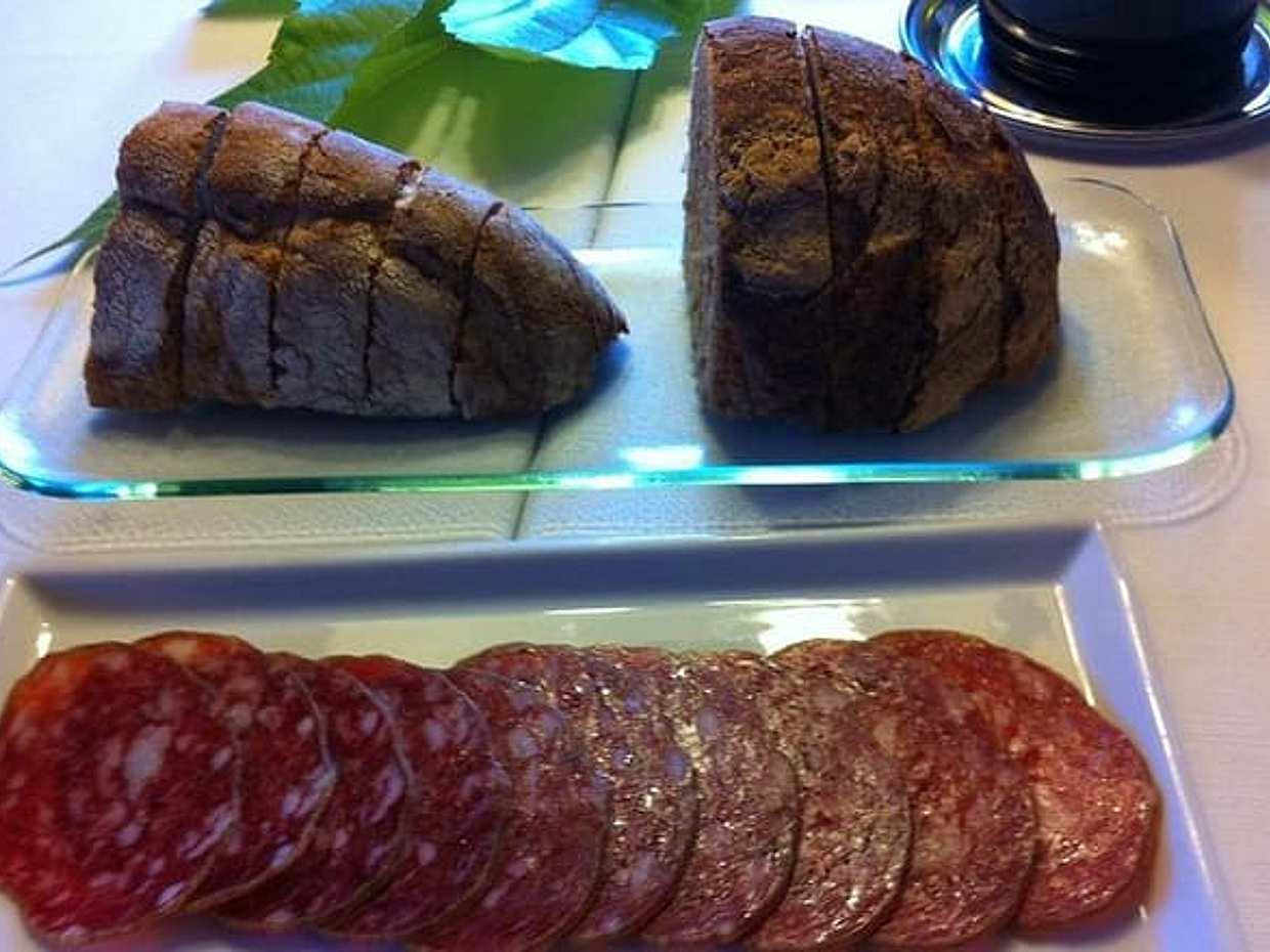 Cheese Tour, Medieval Villages, Dalí & Wines - From Barcelona, photo 5