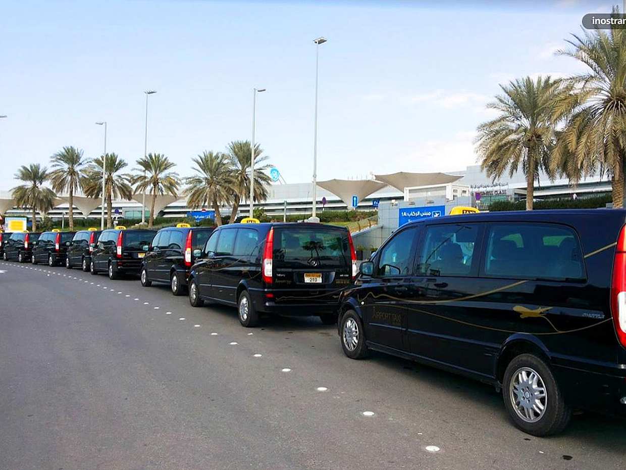 Dubai: veículo particular com motorista para o dia inteiro: 12 lugares nos Emirados Árabes Unidos
, photo 2