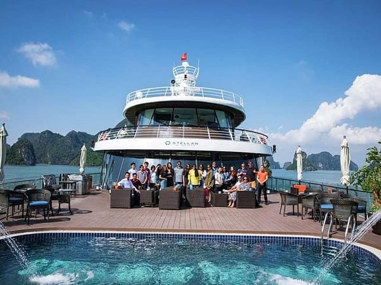 Top VIP Luxury Cruise 3 Days Tour : Full Meals,Biking,Kayaking,Swimming Pool, photo 4