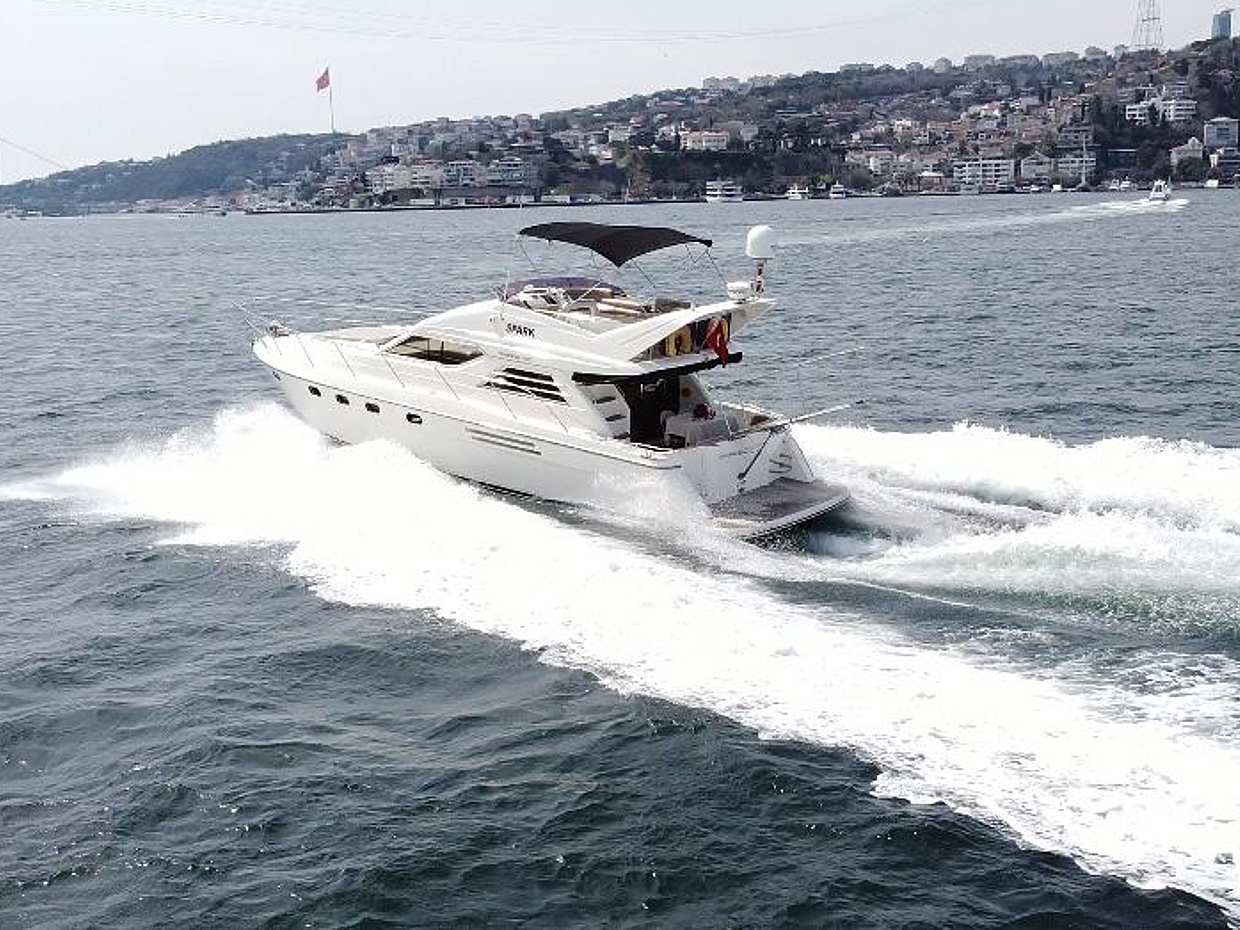 Privater Luxusyacht-Mietservice in Istanbul in der Türkei, photo 2