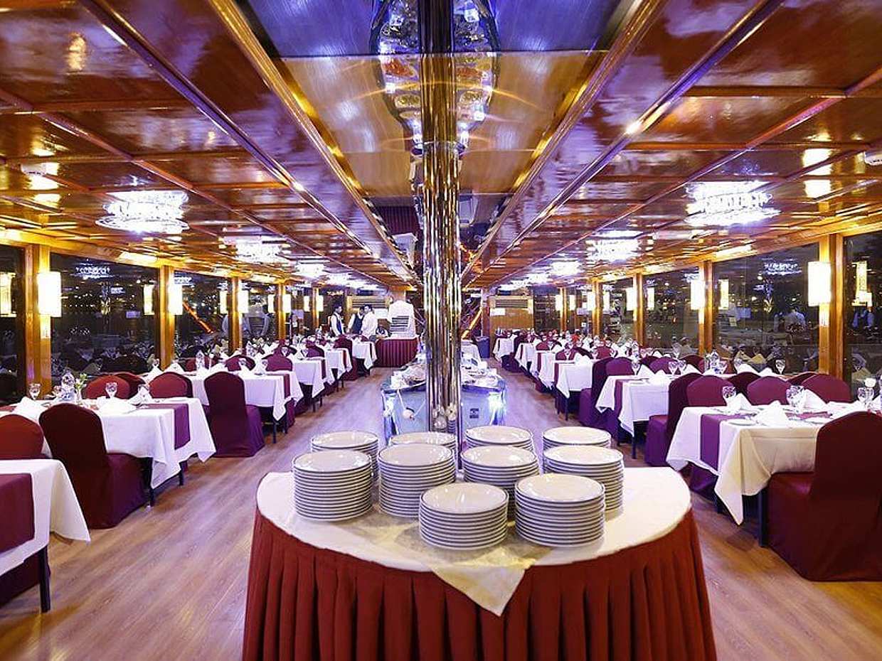 Marina Dhow Cruise with BBQ Dinner and Transfer in United Arab Emirates, Dubai, photo 2
