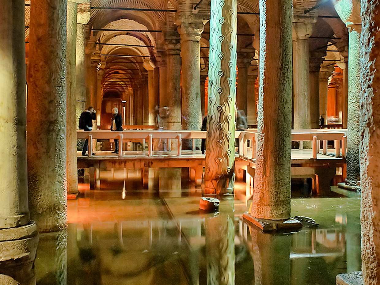 ทัวร์ส่วนตัวพร้อมเยี่ยมชม Basilica Cistern, Blue Mosque และ Hagia Sophia พร้อมไกด์นำเที่ยวในตุรกี
, photo 3