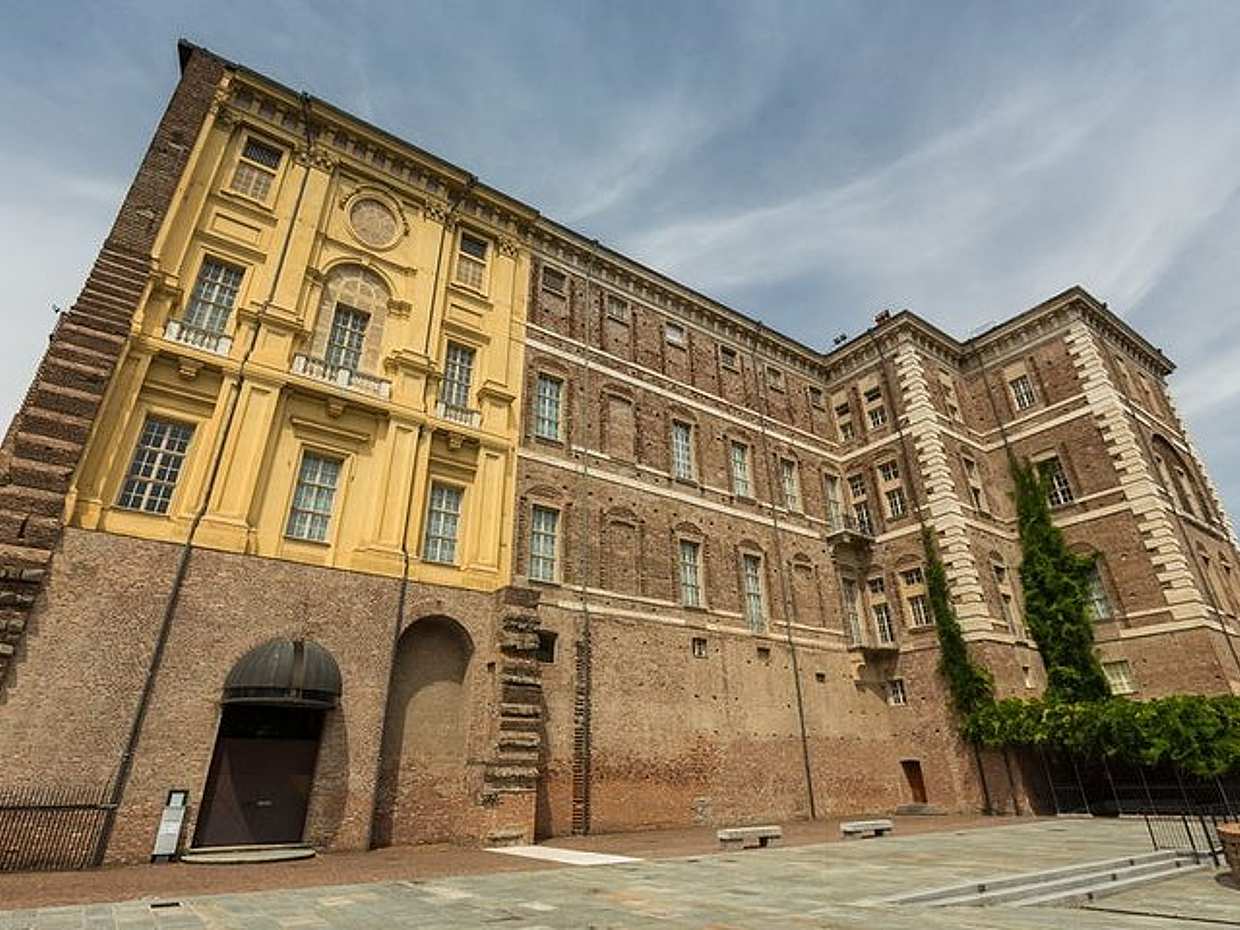 Castello di Rivoli & Sacra di San Michele in Italy, Turin, photo 4