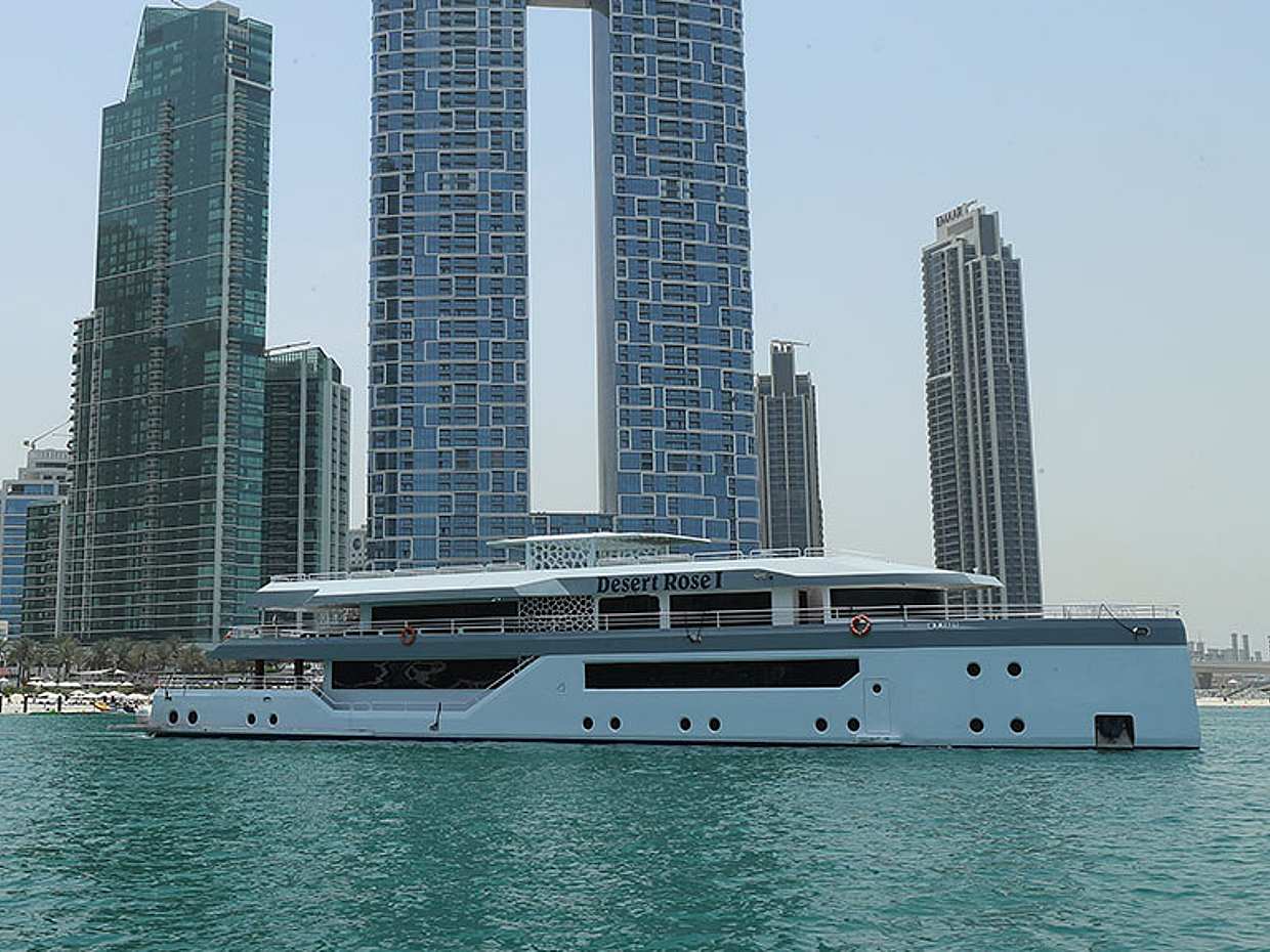 Mega Yacht Dinner Cruise met frisdranken in de Verenigde Arabische Emiraten, Dubai, photo 2