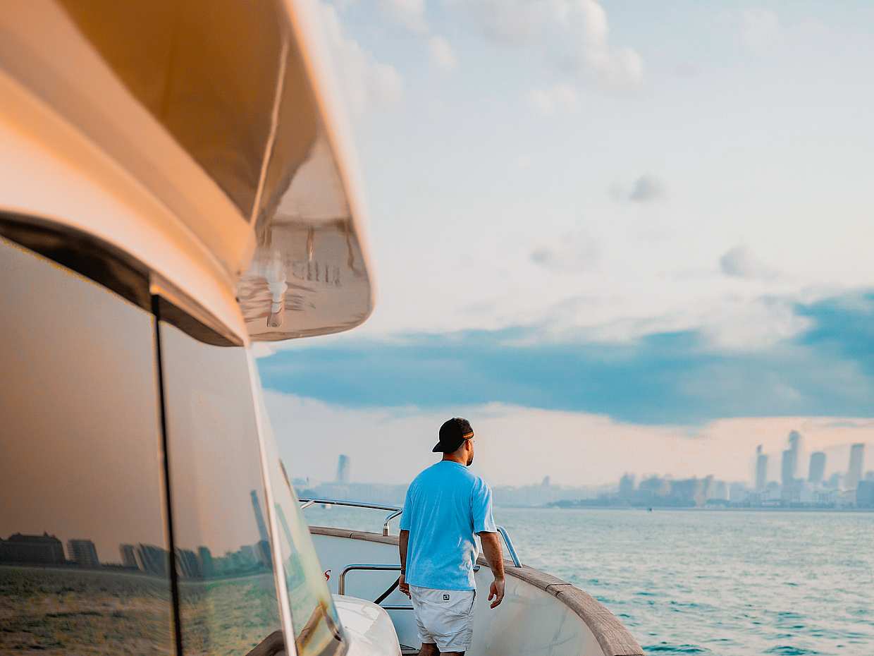 Luxury Yacht Group Cruise with Lunch in United Arab Emirates, Dubai Harbour, photo 5