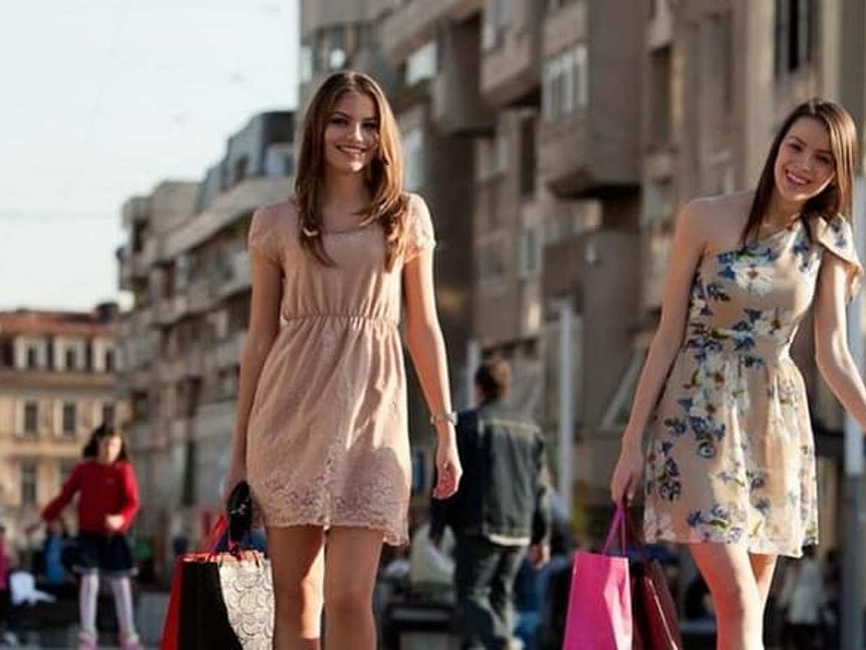 Rome Private VIP Fashion & Shopping Experience with Personal Shopper