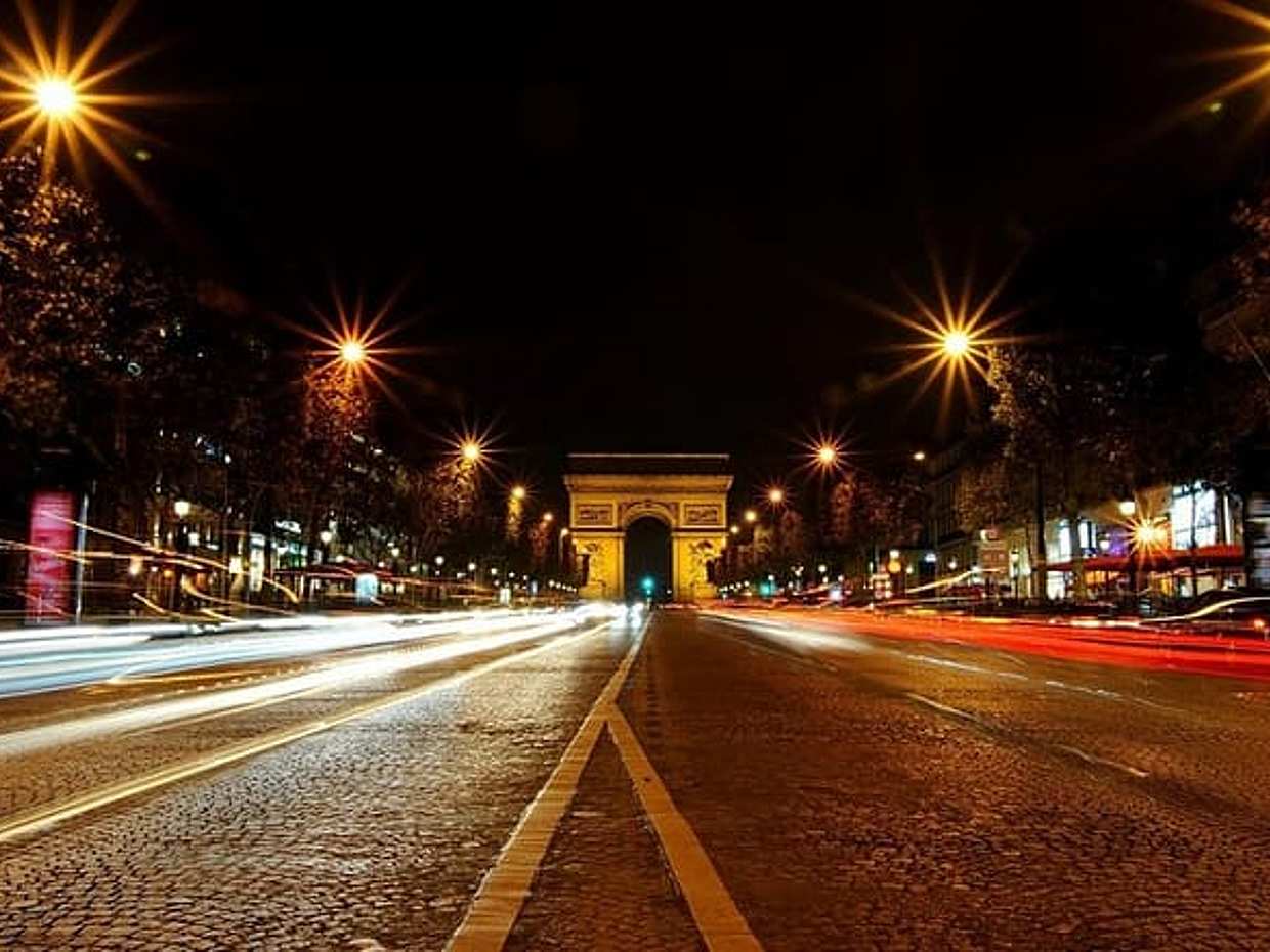 Paris By Night with Seine River Cruise and Roundtrip Luxury Transportation, photo 5