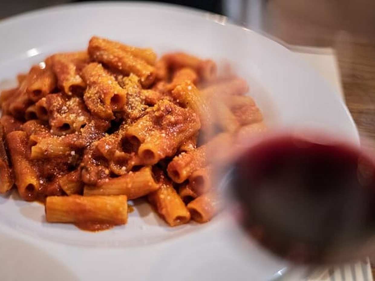 Rome Food Tour: Pasta, Wine, Gelato Trastevere Campo de' Fiori Like a Local, photo 4